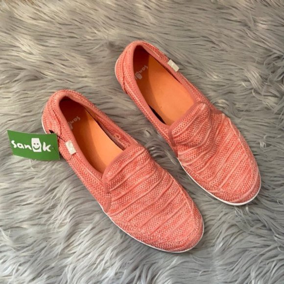 Sanuk Shoes - Sanuk slip on shoes